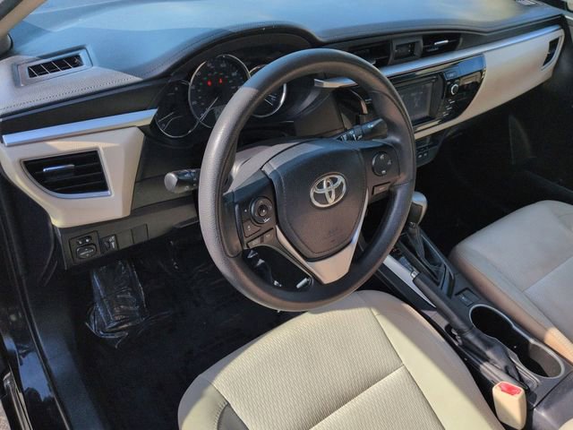 Used 2014 Toyota Corolla LE image 11