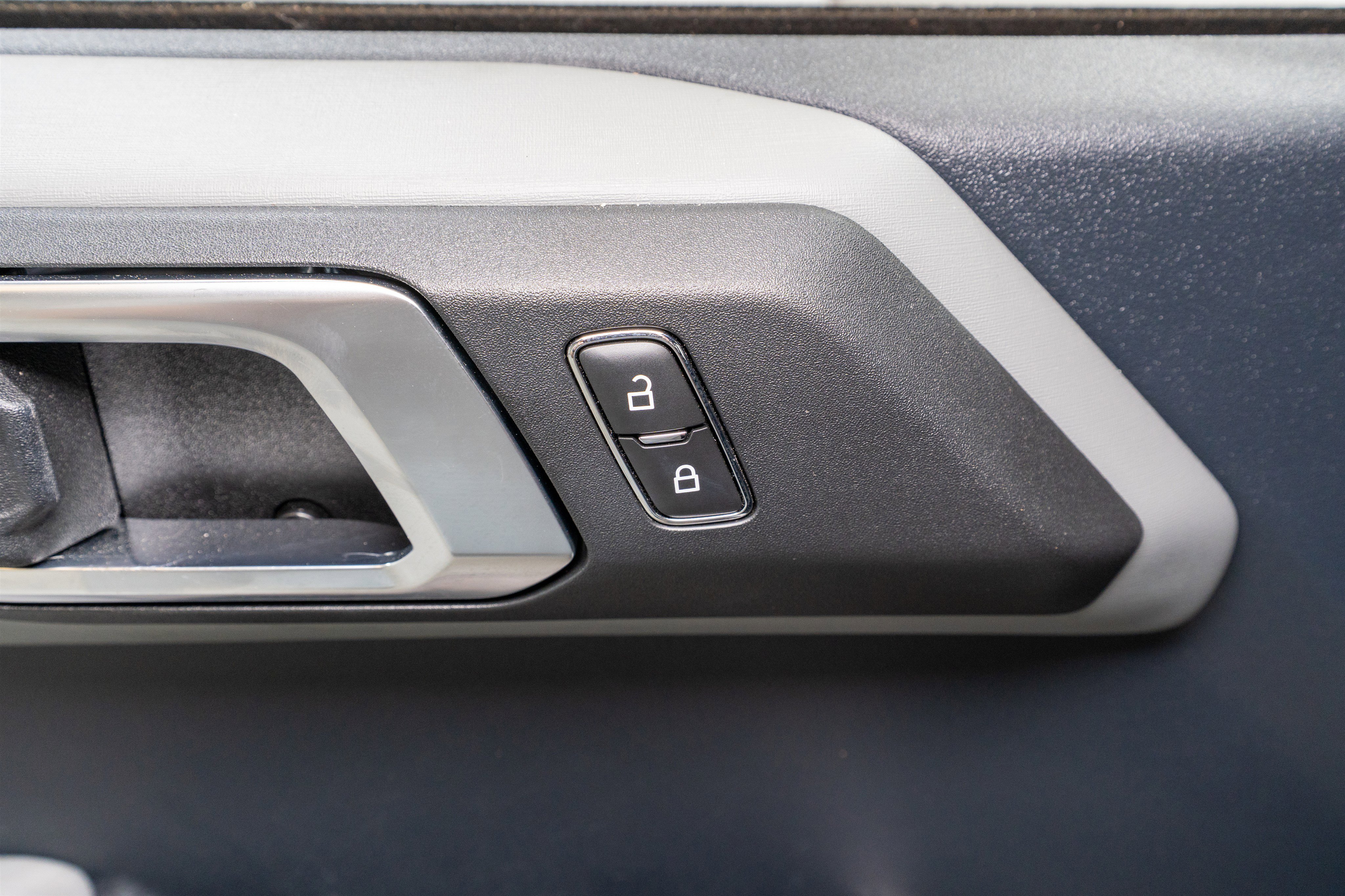 Used 2023 Ford Bronco Badlands w/ Sasquatch Package AWD/4WD image 15