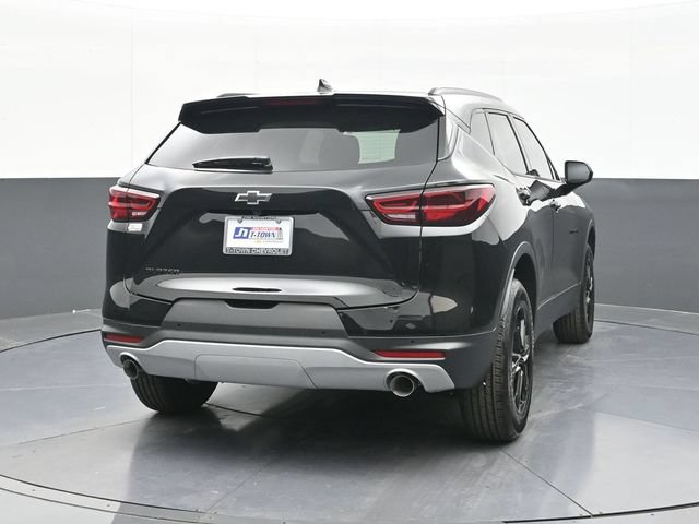 New 2026 Chevrolet Blazer LT w/ Midnight/Sport Edition FWD image 9