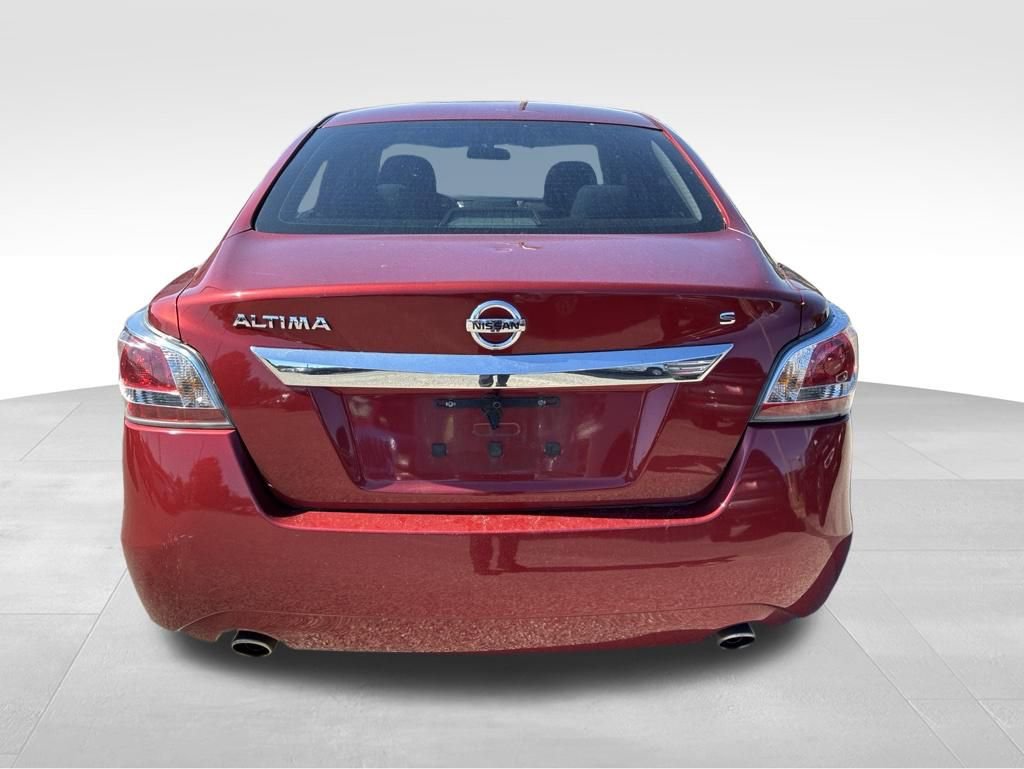 Used 2015 Nissan Altima 2.5 S w/ Power Driver Seat Package FWD image 4