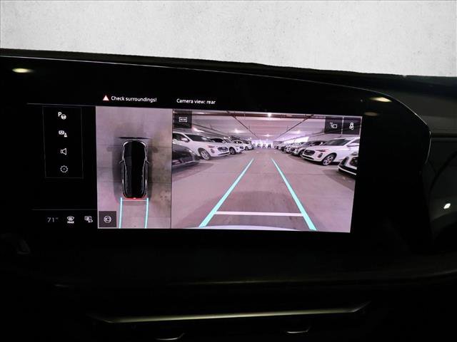 Used 2025 Audi Q5 Premium w/ Convenience Package image 19