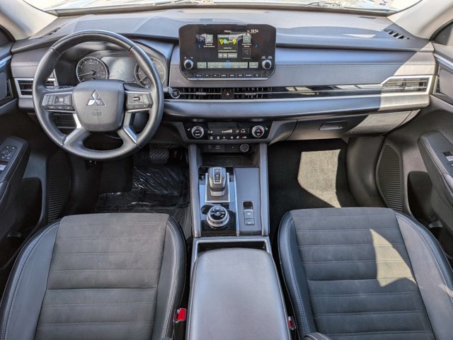 Used 2024 Mitsubishi Outlander SE FWD image 14