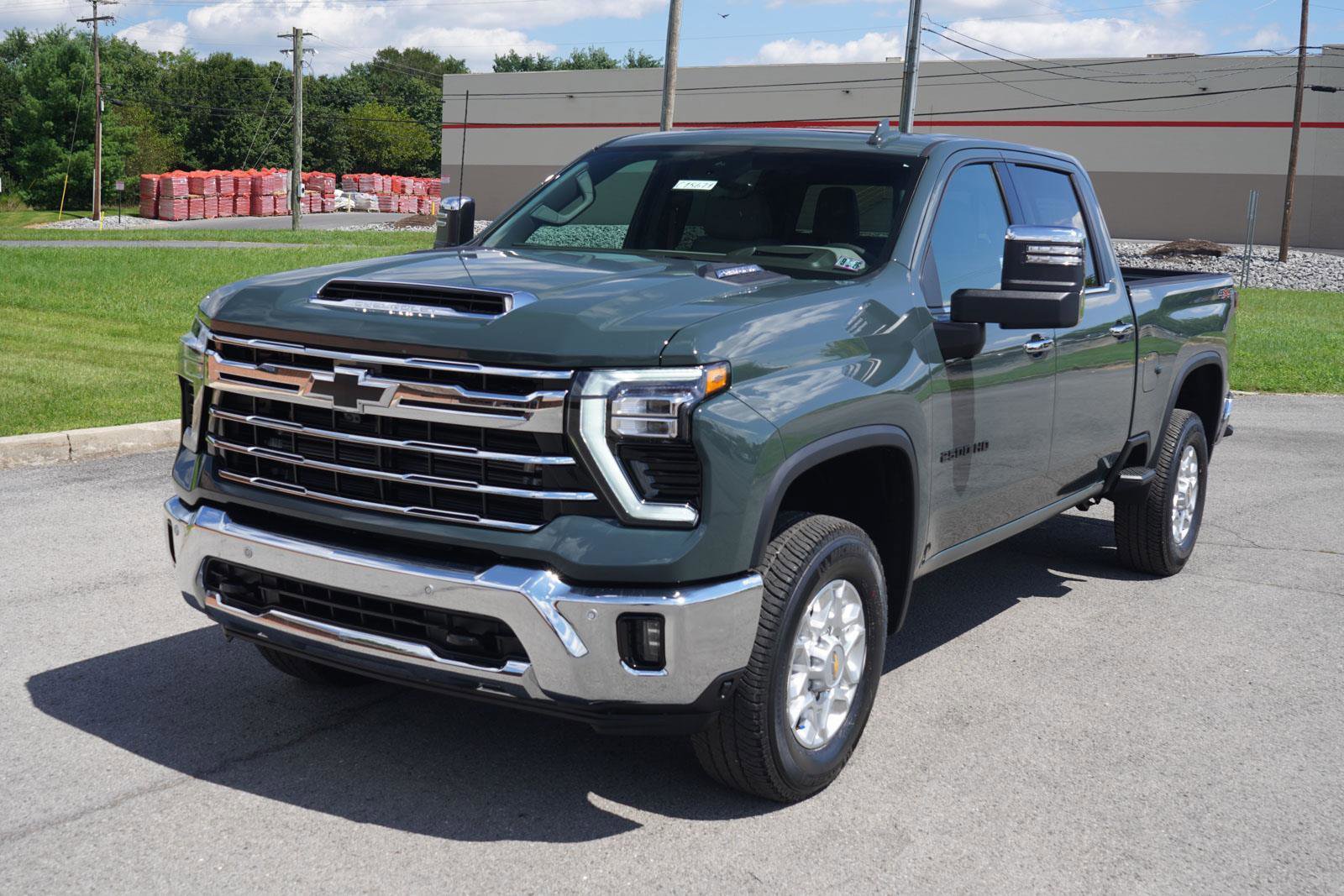 New 2025 Chevrolet Silverado 2500 LTZ w/ LTZ Premium Package image 9