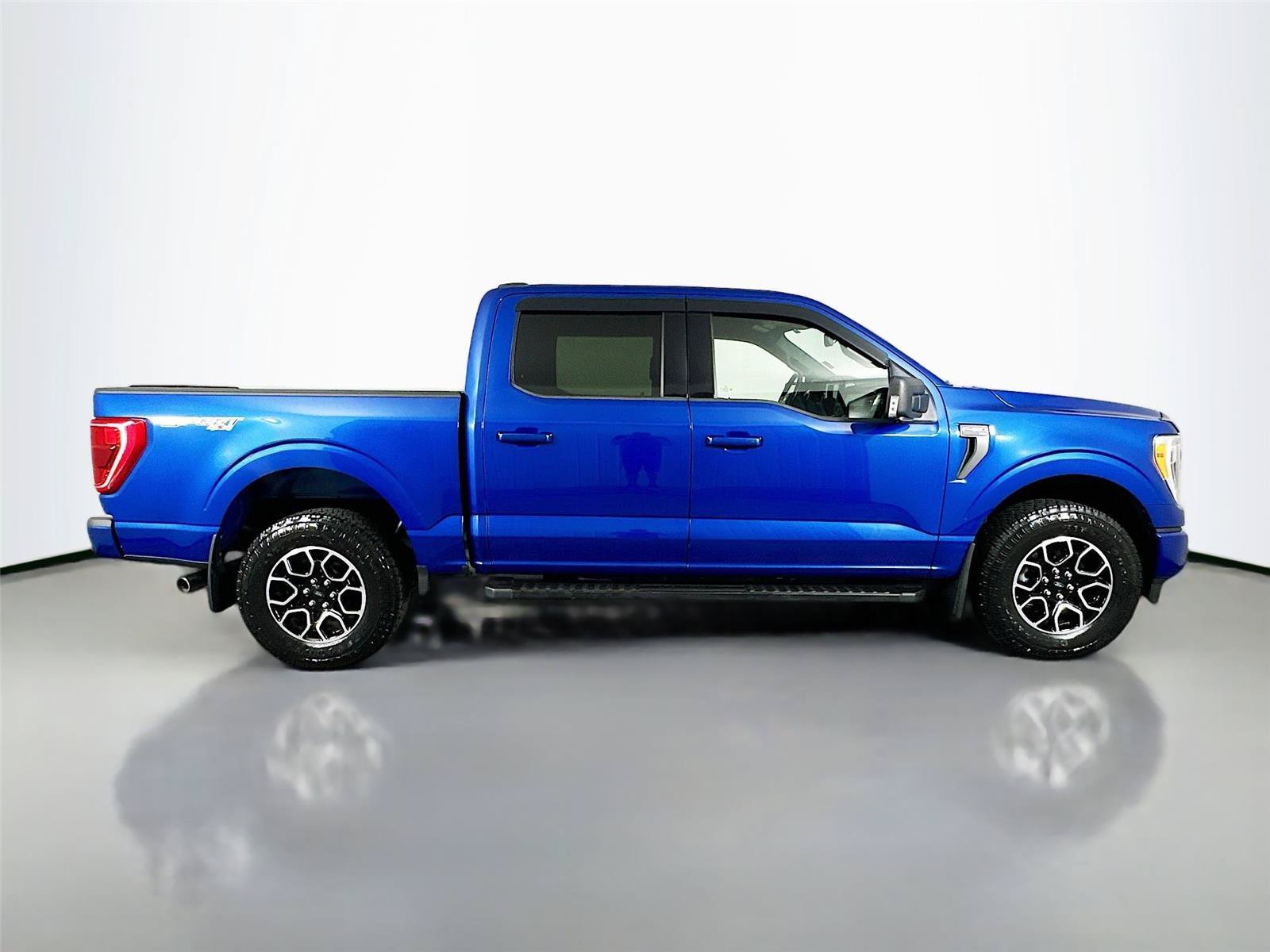 Used 2023 Ford F150 XLT w/ Equipment Group 302A High AWD/4WD image 17