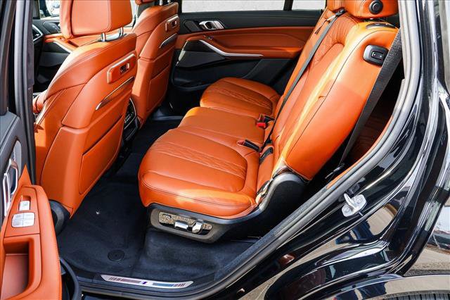 Used 2025 BMW X7 M60i w/ Climate Comfort Package AWD/4WD image 20