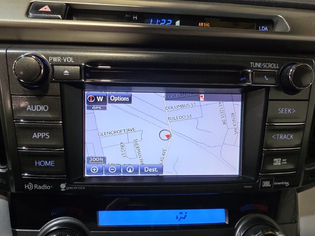 Used 2015 Toyota RAV4 Limited w/ Technology Package AWD/4WD image 20