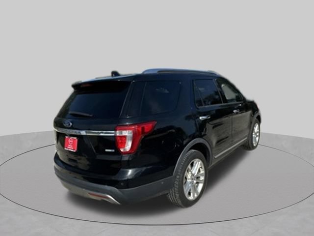Used 2016 Ford Explorer Limited w/ Equipment Group 301A AWD/4WD image 4