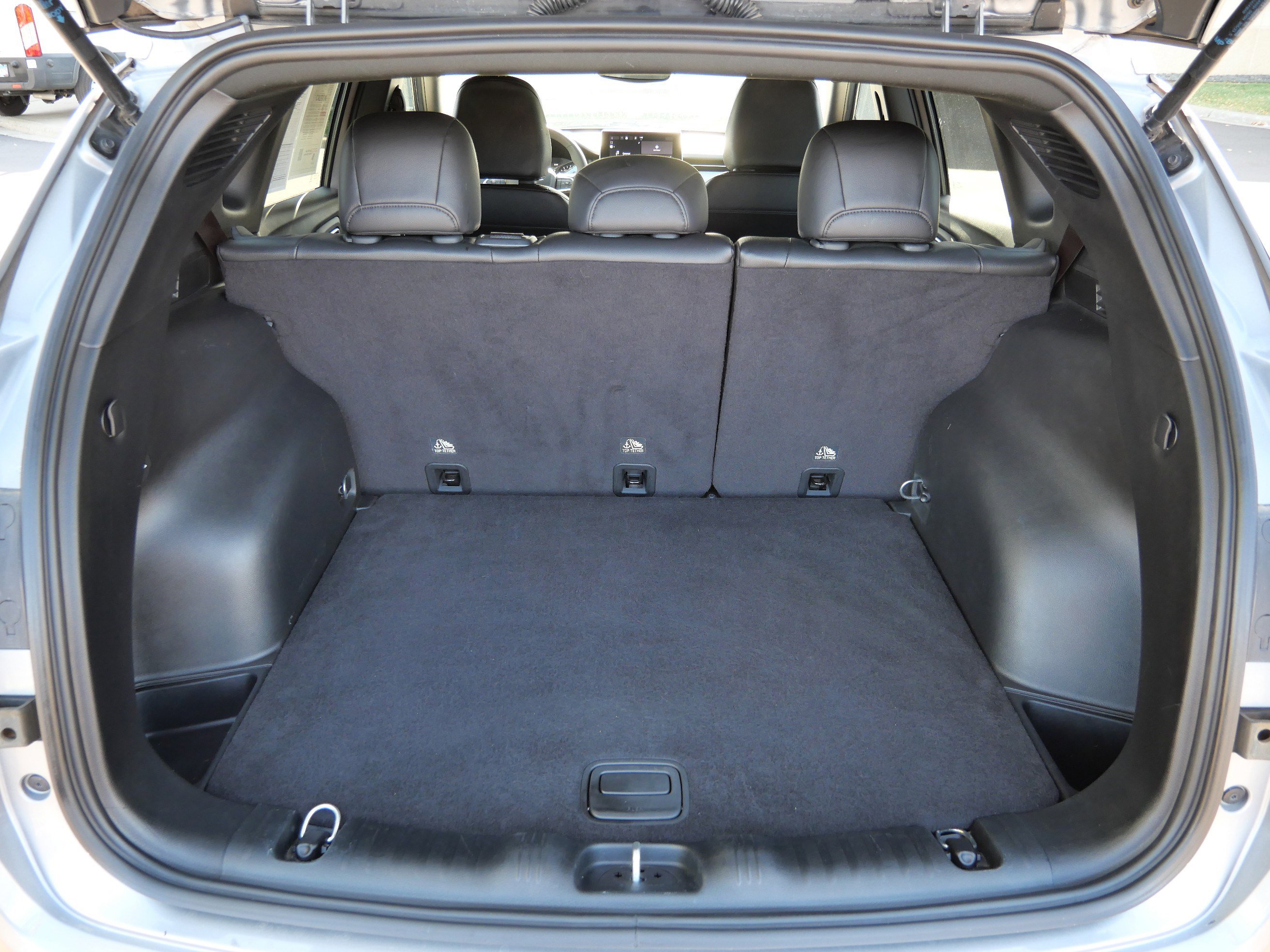 Used 2024 Jeep Compass Latitude image 18