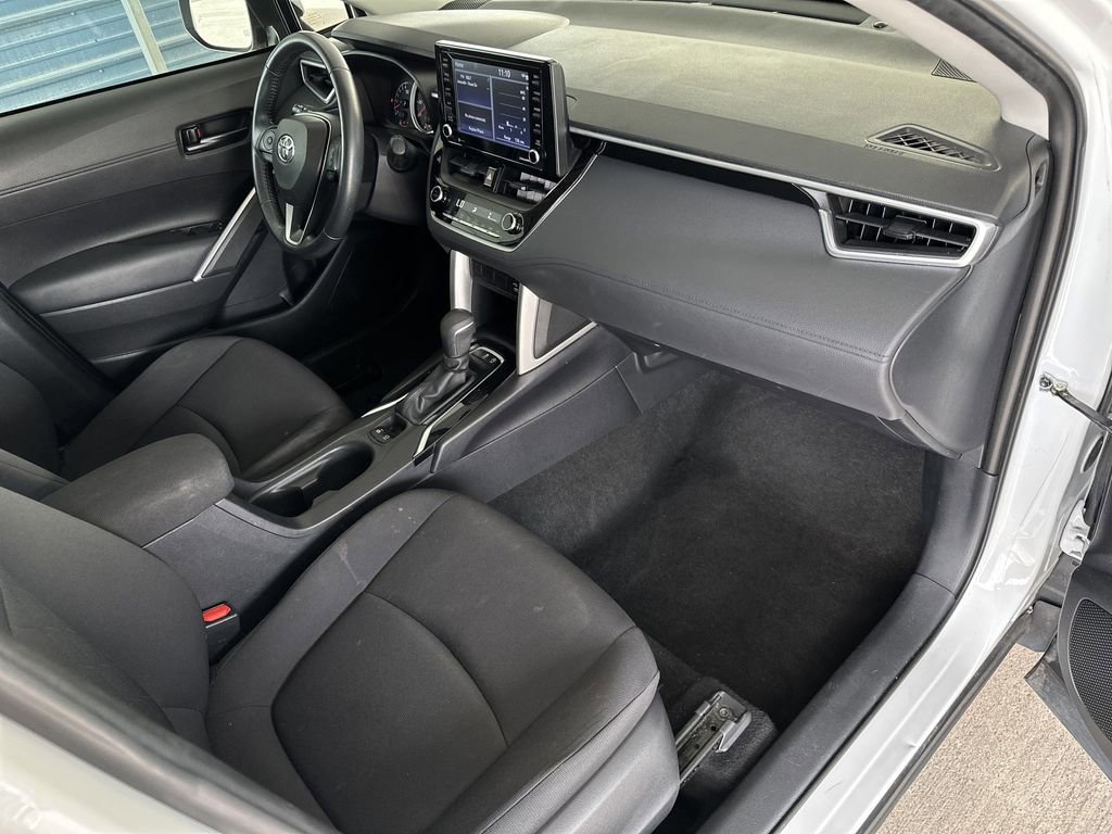 Used 2022 Toyota Corolla Cross LE image 35