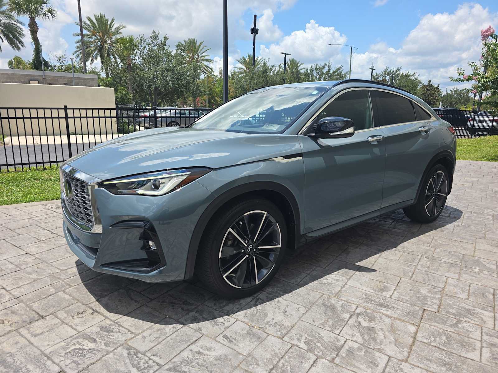 Used 2023 INFINITI QX55 Luxe w/ Cargo Package AWD/4WD image 7