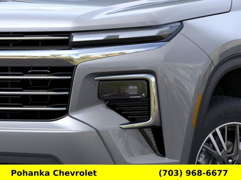 New 2026 Chevrolet Traverse LT w/ Driver Confidence Package AWD/4WD image 10