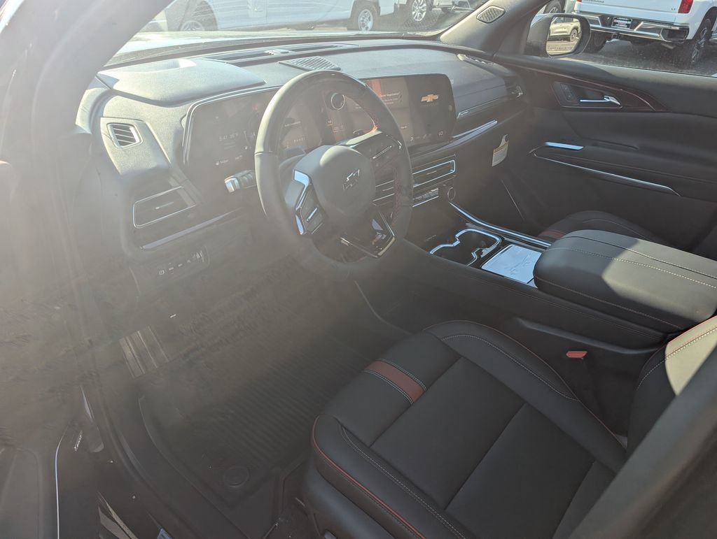 New 2027 Chevrolet Traverse RS w/ LPO, Floor Liner Package AWD/4WD image 12