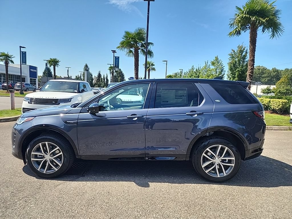 New 2026 Land Rover Discovery Sport Landmark AWD/4WD image 2