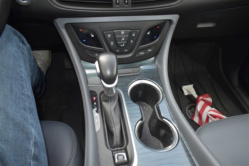 Used 2020 Buick Envision Essence image 18