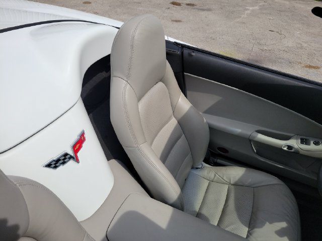Used 2010 Chevrolet Corvette Convertible w/ Preferred Equipment Group RWD image 22