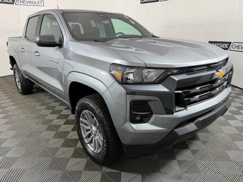Used 2024 Chevrolet Colorado LT w/ LT Convenience Package RWD image 8