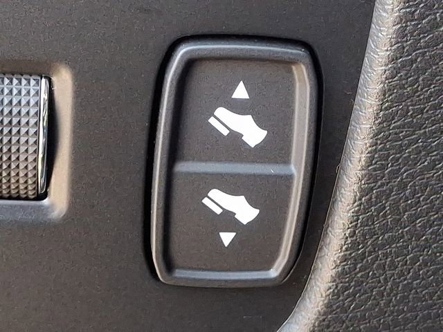 Used 2023 Jeep Wagoneer L Series III image 24