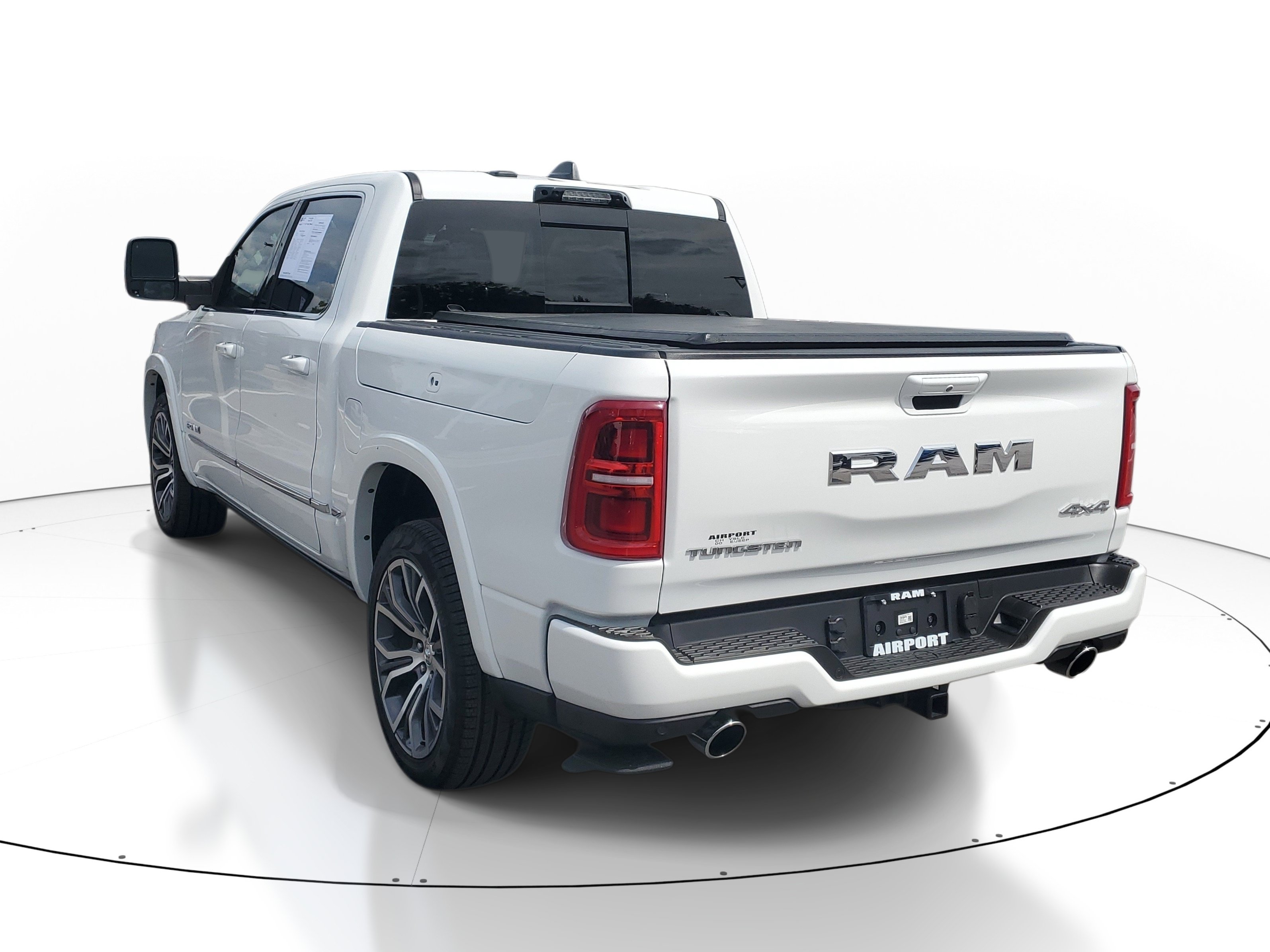 Used 2026 RAM 1500 Tungsten w/ Towing Technology Group AWD/4WD image 4
