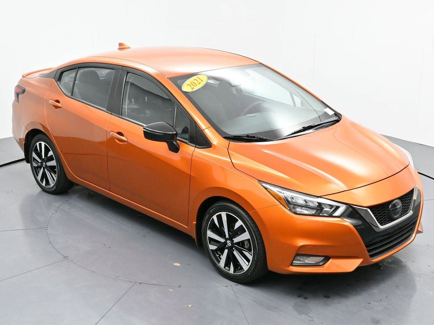 Used 2021 Nissan Versa SR w/ Convenience Package image 31