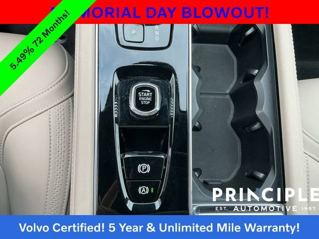 Certified 2025 Volvo XC90 B6 Plus AWD/4WD image 21