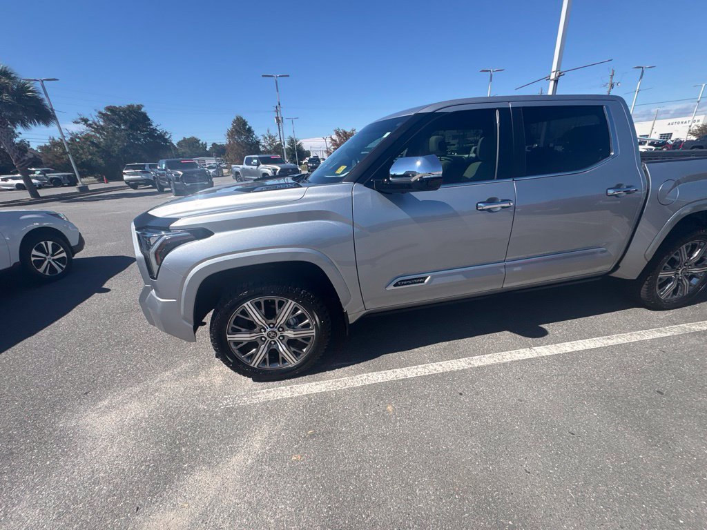 Used 2024 Toyota Tundra Capstone AWD/4WD image 6