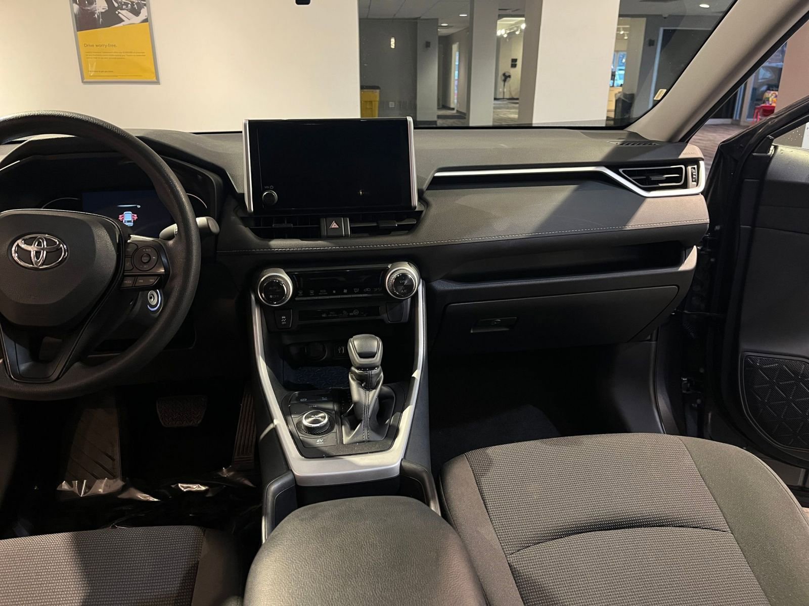 Used 2025 Toyota RAV4 LE image 35