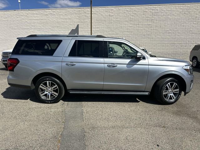 Used 2022 Ford Expedition Max Limited AWD/4WD image 3