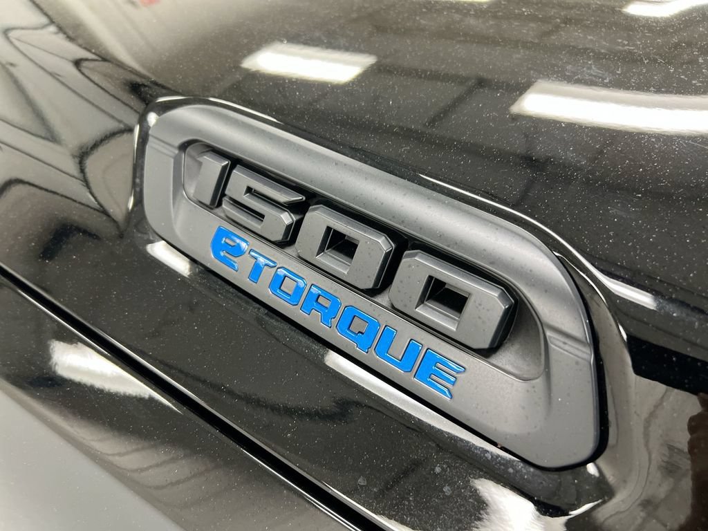 New 2026 RAM 1500 Express AWD/4WD image 25