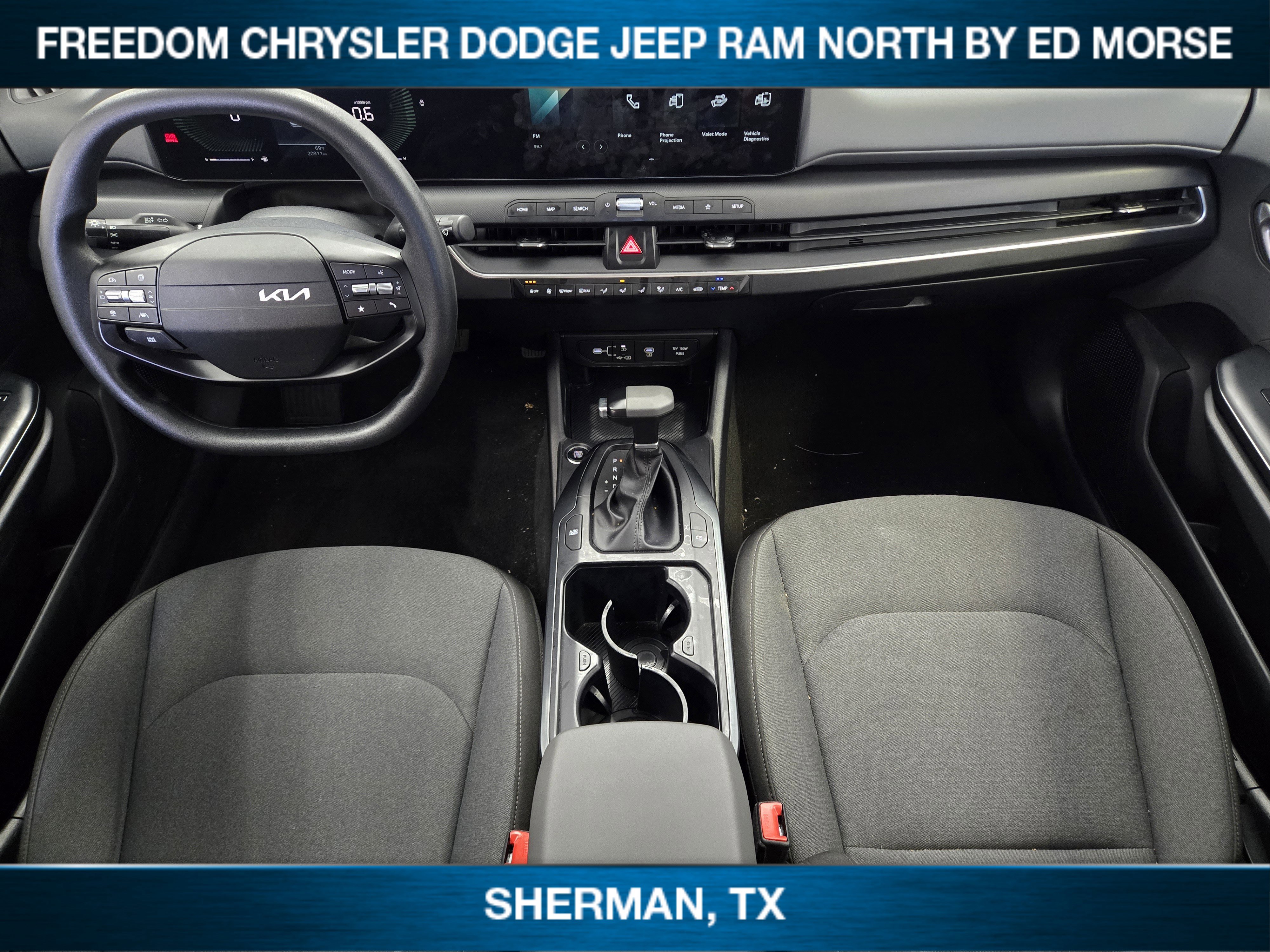 Used 2025 Kia K4 LXS image 19