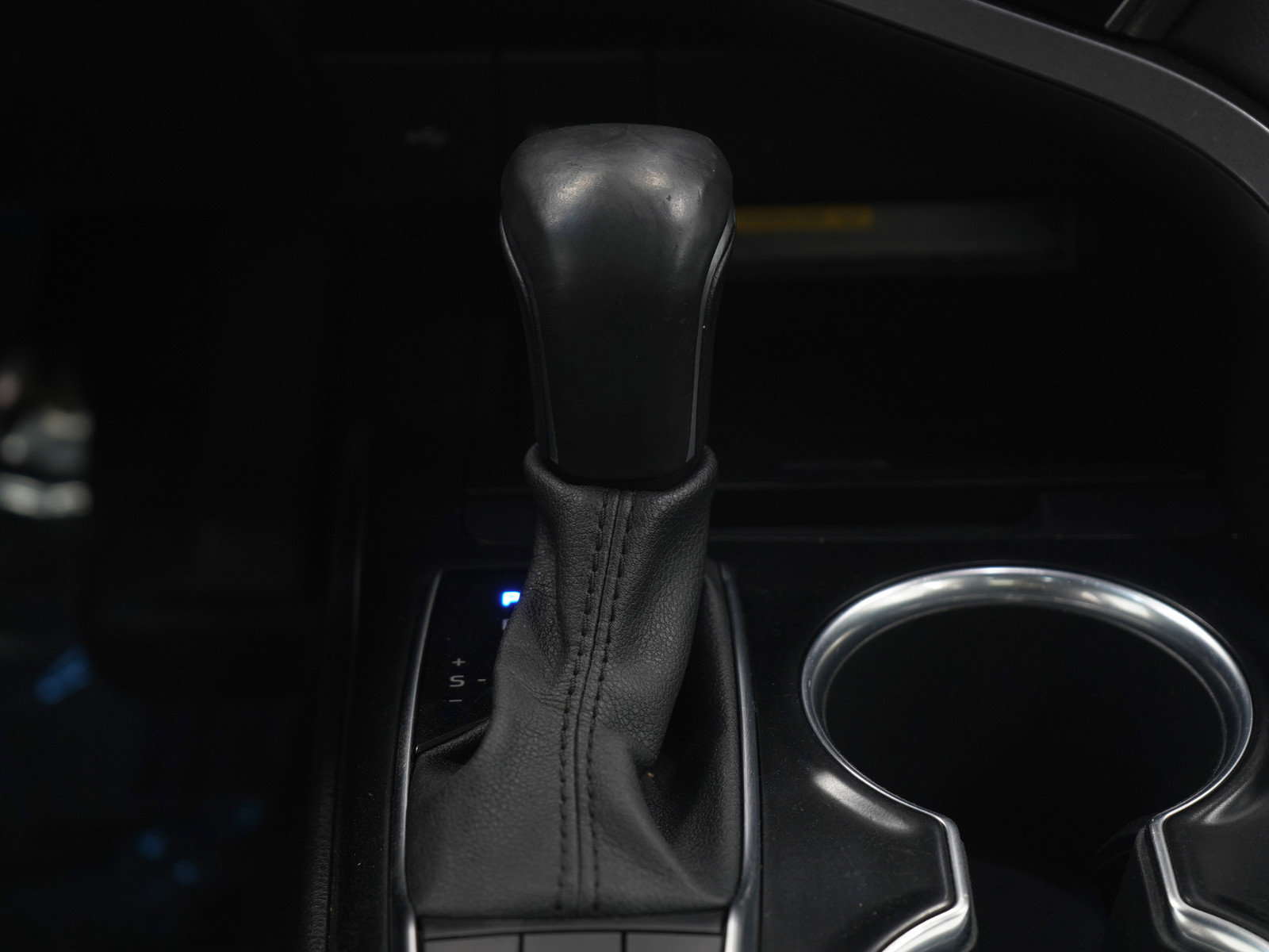 Used 2020 Toyota Camry XSE image 17