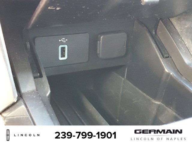 Used 2019 Ford Explorer Limited w/ Ford Safe & Smart Package FWD image 33