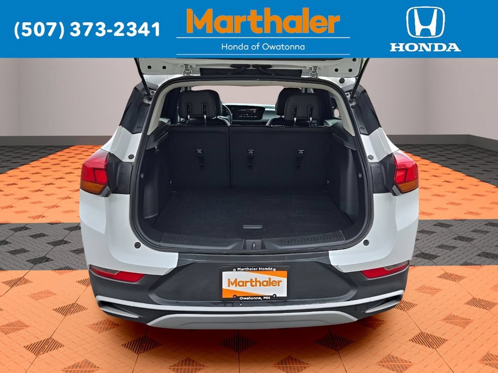 Used 2025 Buick Encore GX Preferred AWD/4WD image 15