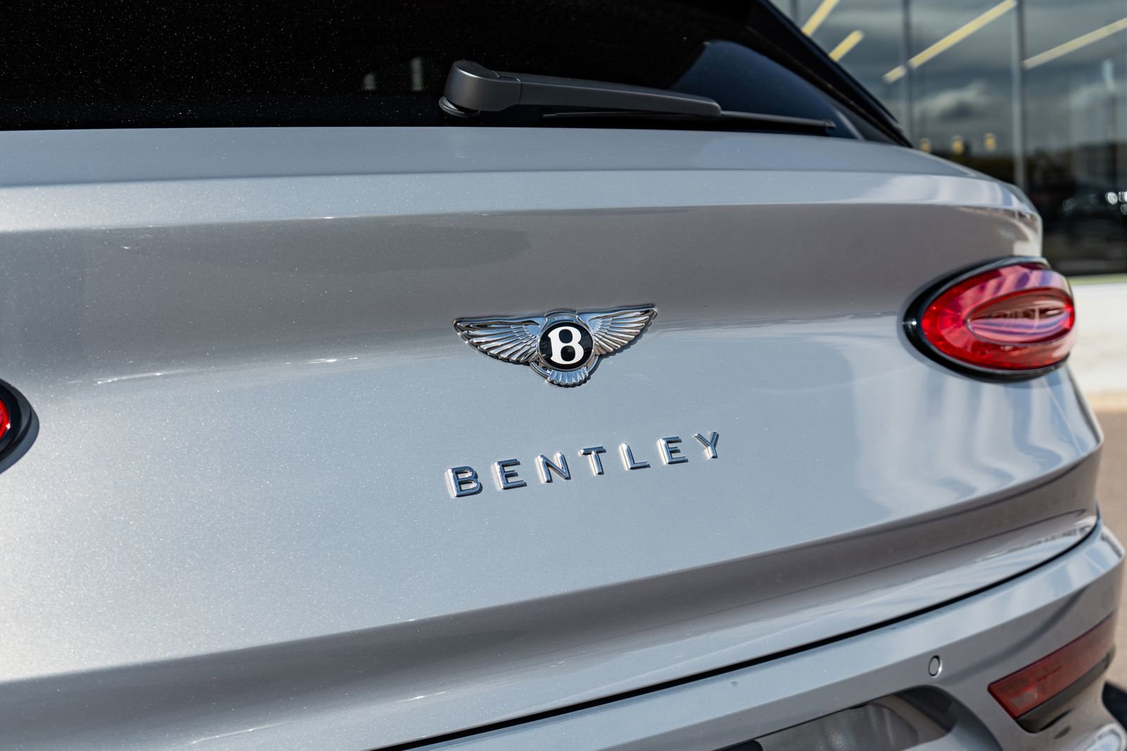 Certified 2022 Bentley Bentayga image 8