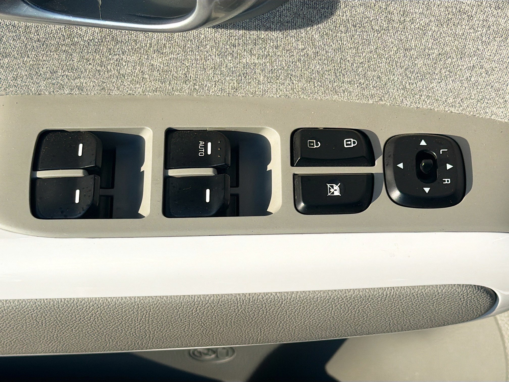 Used 2016 Kia Soul EV FWD image 15
