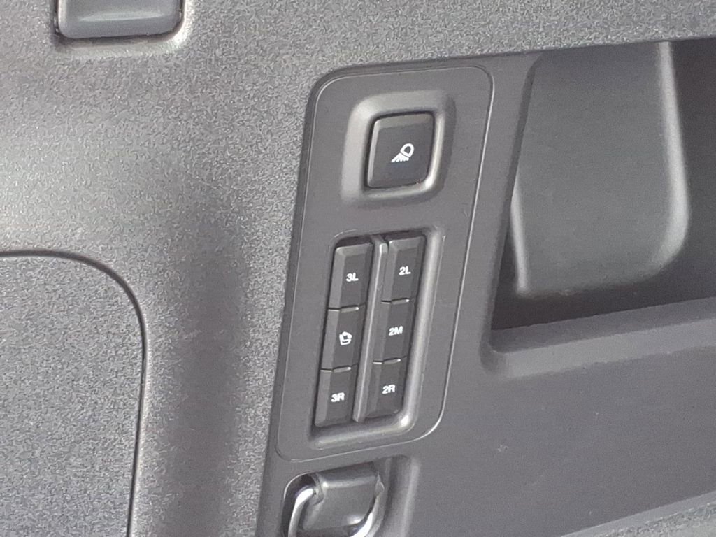Used 2025 Ford Expedition Max Platinum image 11
