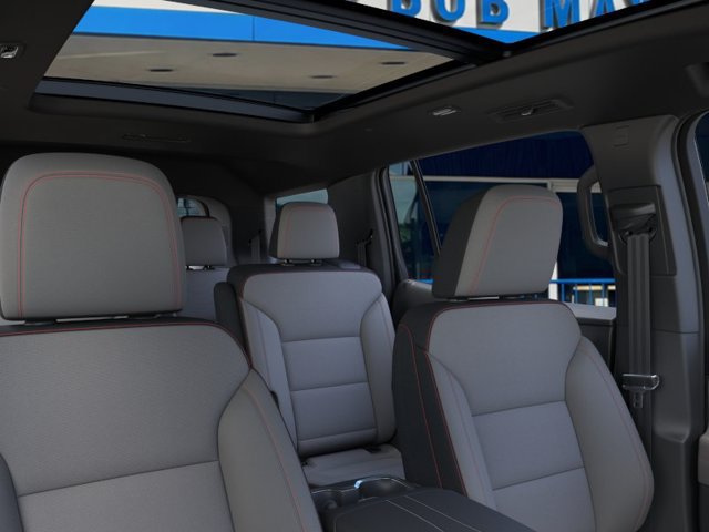 New 2027 Chevrolet Traverse LT w/ Sun and Wheel Package FWD image 24