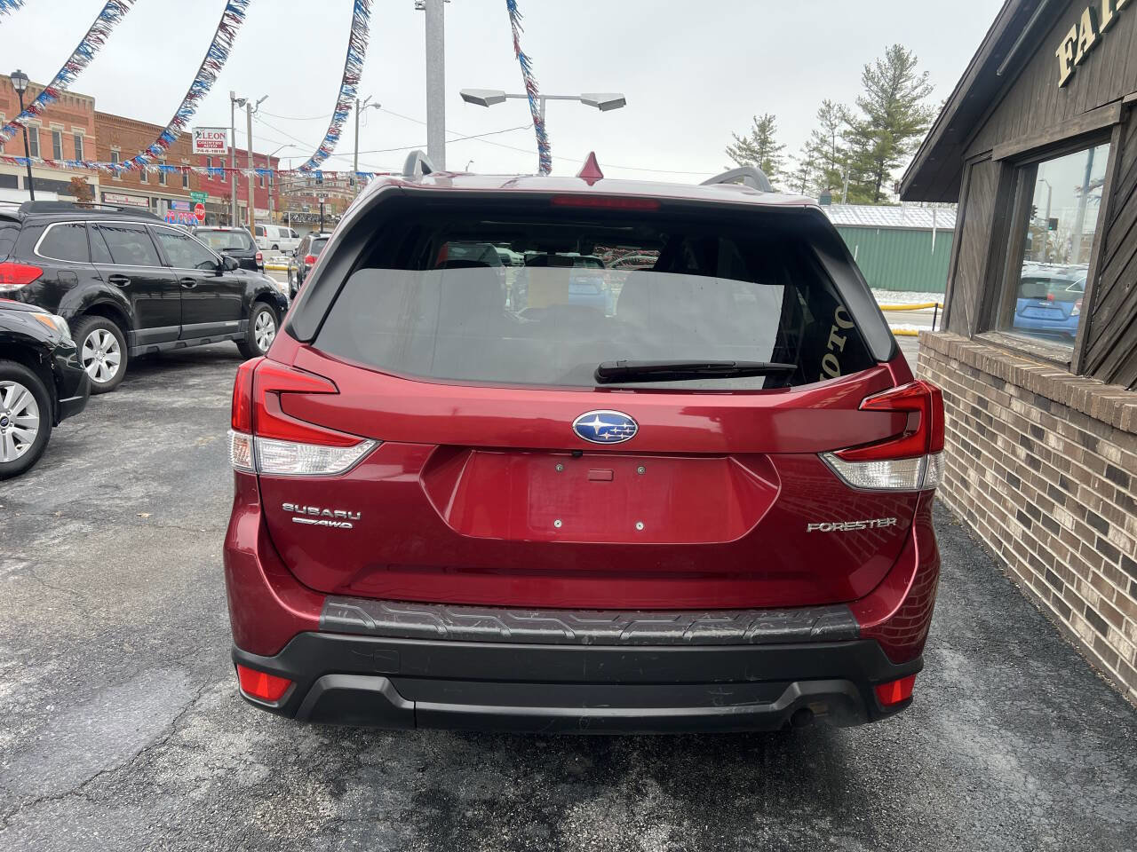 Used 2019 Subaru Forester Premium image 3