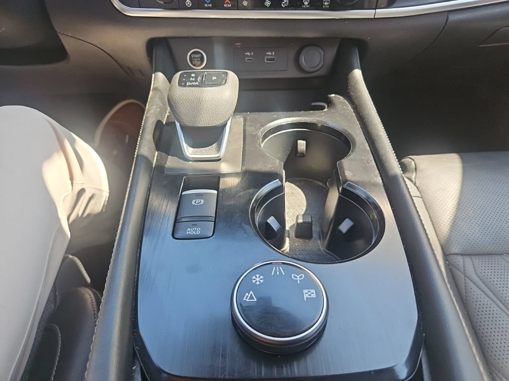 Used 2023 Nissan Rogue Platinum AWD/4WD image 27