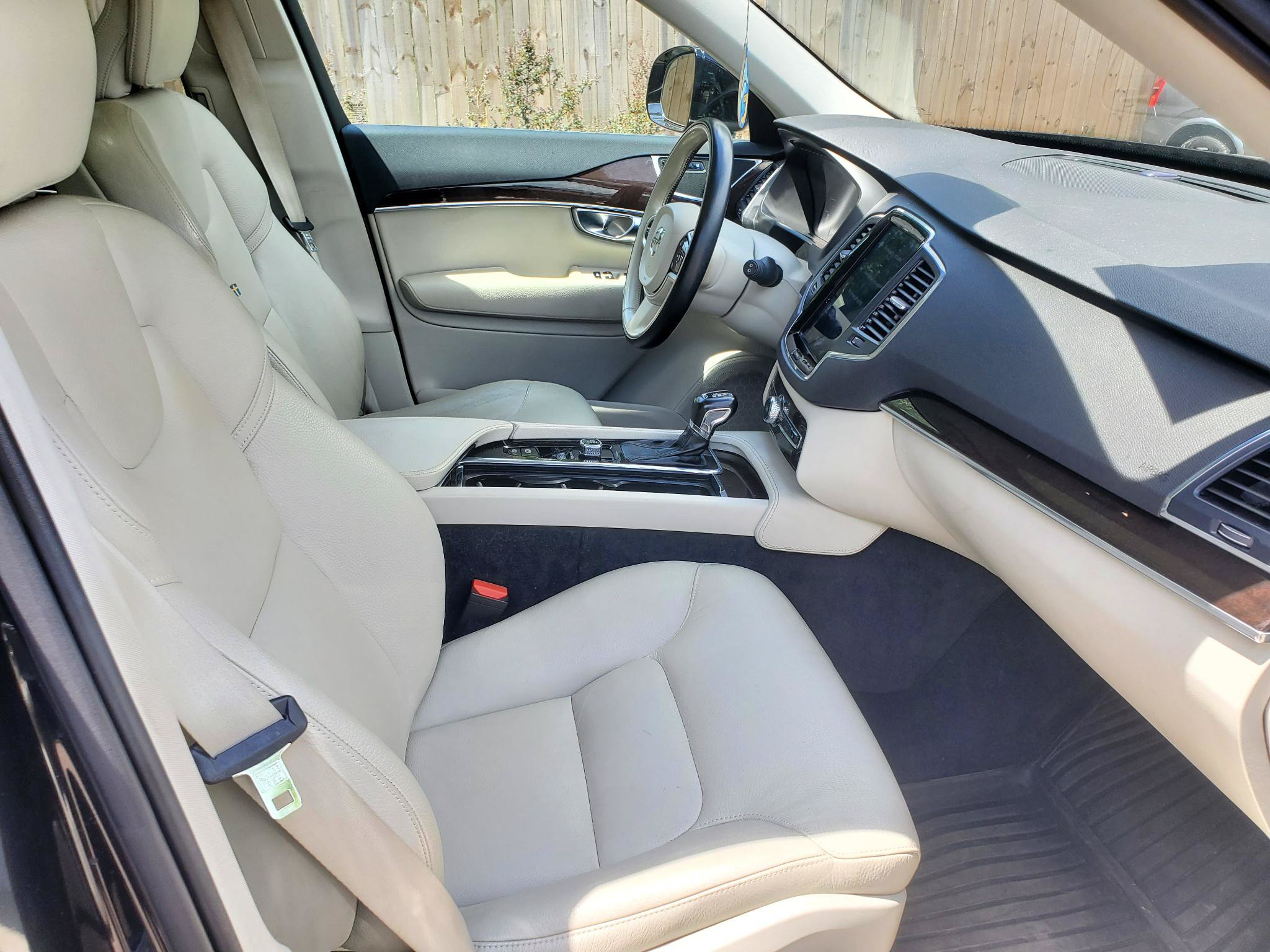 Used 2019 Volvo XC90 T5 Momentum AWD/4WD image 31