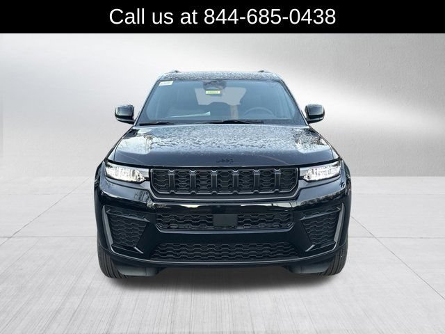 New 2026 Jeep Grand Cherokee Altitude RWD image 2