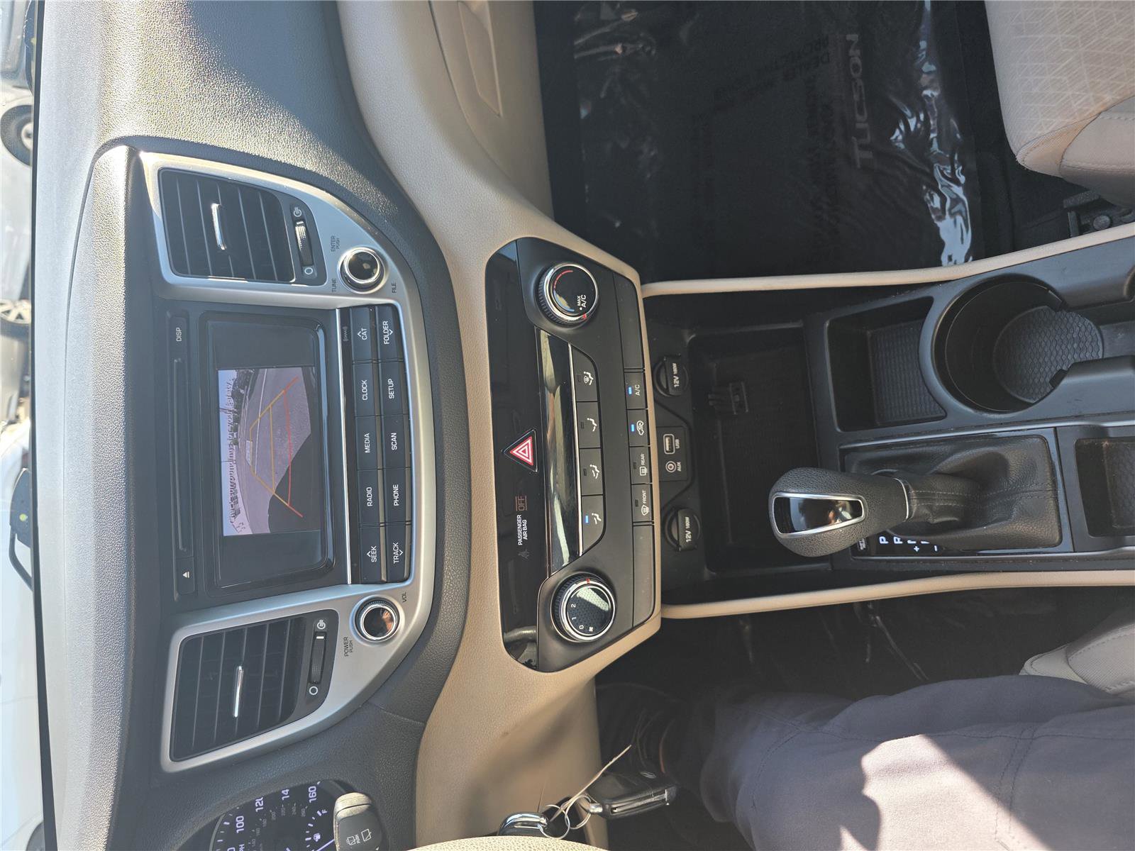 Used 2016 Hyundai Tucson SE w/ Option Group 02 FWD image 12