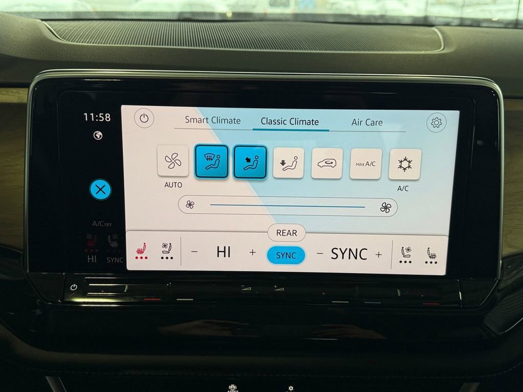 Used 2025 Volkswagen Atlas SE w/ Panoramic Sunroof Package image 28