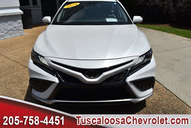 Used 2024 Toyota Camry XSE FWD image 4