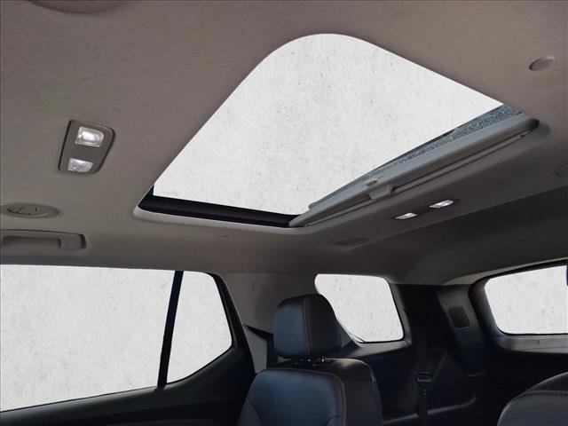 Used 2020 Chevrolet Traverse RS w/ LPO, 'HIT The Road' Package AWD/4WD image 20
