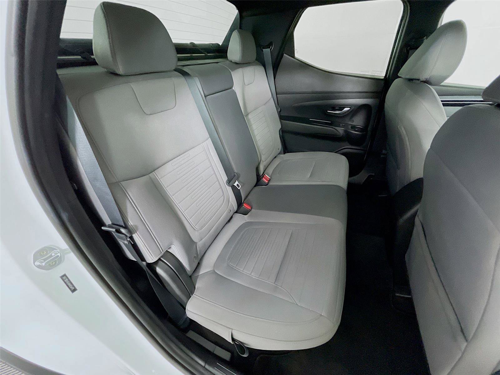 Used 2022 Hyundai Santa Cruz SEL image 28