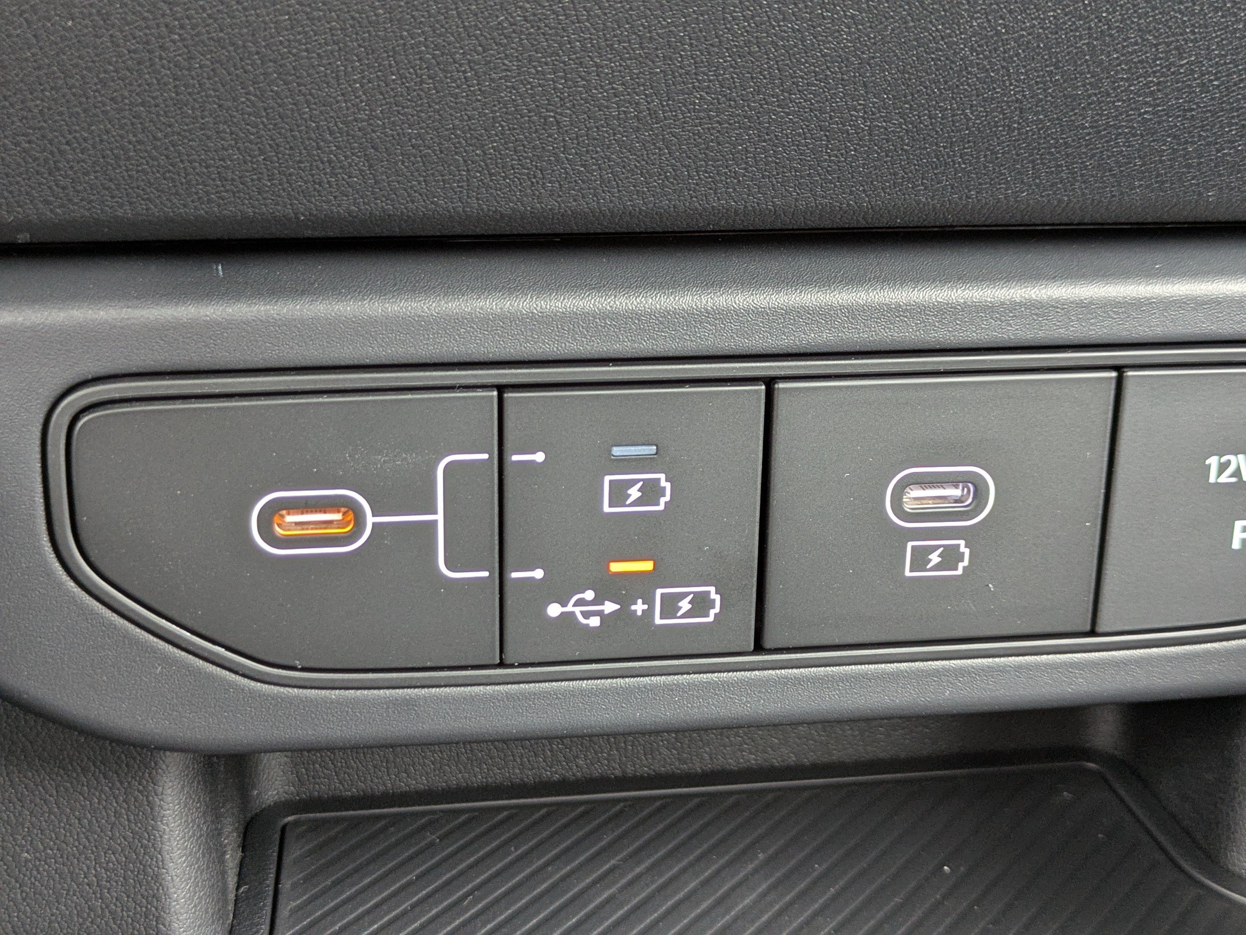 New 2026 Kia K4 FWD image 22