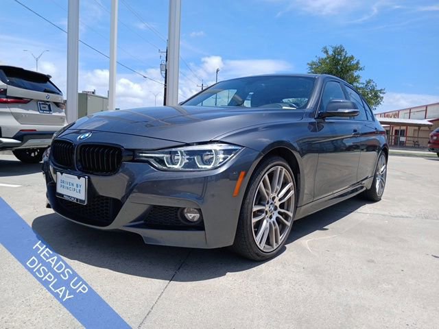 Used 2018 BMW 340i Sedan RWD image 2