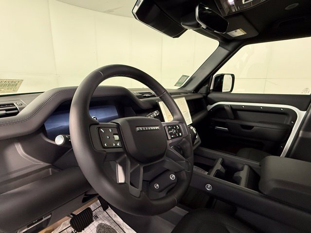 New 2026 Land Rover Defender 110 X-Dynamic SE AWD/4WD image 19