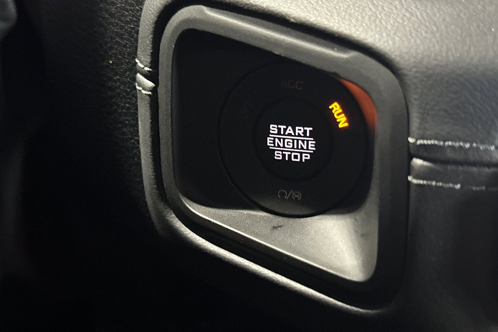 New 2025 Jeep Gladiator Sport image 22