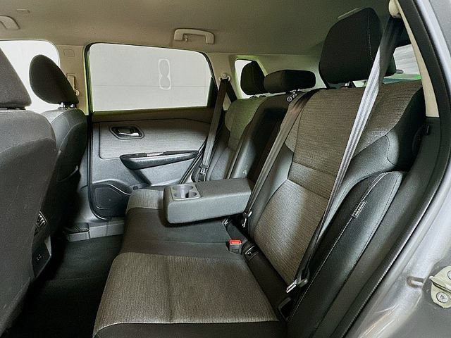 Used 2023 Nissan Rogue SV FWD image 20